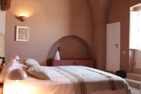 Antica Masseria le Monache Hotel in zona Hong Kong