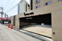 Gaeul Hotel - parking