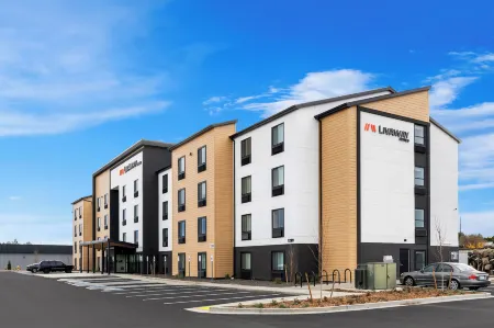 LivAway Suites Tri-Cities- Richland Отели рядом с достопримечательностью «Hope Tri-Cities»