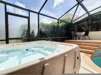 Themed Villa w Pool, Hot Tub & Game Room - Hot Tub