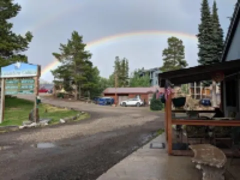 Columbine Cabins