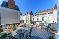 Corneille - 50m du Grand Théâtre, Opéra - Encore Mieux