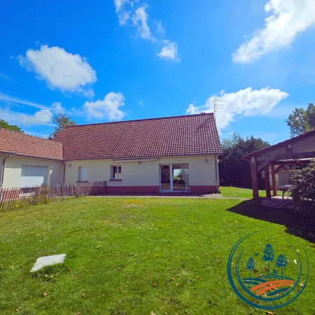 Grande Maison Proche Plage de 2 à 14 Personnes Отели в г. Фор-Маон-Пляж