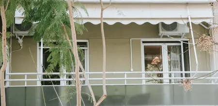 Best House, Ellinou Stratiotou, Ayia, Patra Отели рядом с достопримечательностью «Собор Андрея Первозванного»