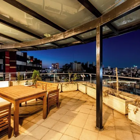 Sofia Luxury 3-Bed Penthouse Apartment Sleeps 6