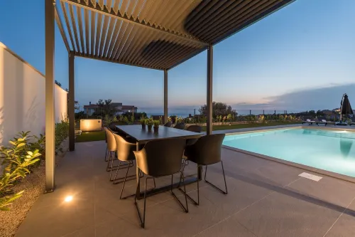 Villa Aria Hotels in Lun