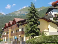 Residence Palafitte in Molina di Ledro Hotels in Ledro