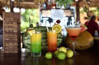 Mnarani Beach Cottages - ที่มีบาร์