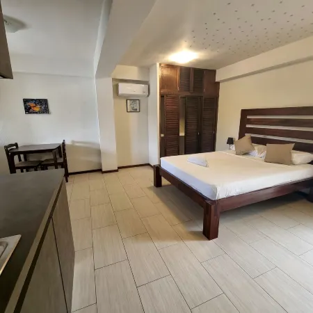 Day & Night Accommodations Hotels in Logon
