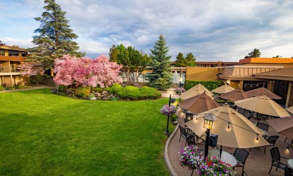 Mirabeau Park Hotel
