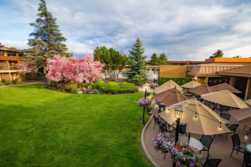 Mirabeau Park Hotel