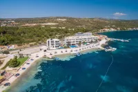 Hotel Perla - Uima-altaat