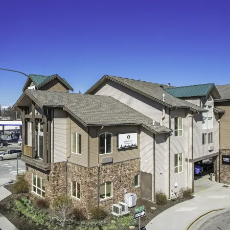 Sandpoint Hotel & Suites Downtown