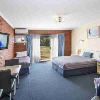 Torquay Tropicana Motel Rooms