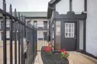 Economy Suites Extended Stay Tulsa Hotels in Tulsa