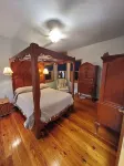 Beautiful brick home w/ large porch and 3 bedrooms