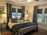 Charming 2-Bedroom Farmhouse in Walterboro-Pet Friendly, Lots of Outdoor Space