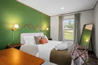 New River Escape -Game Room • Hot Tub • Fire Pit • Yard Games • Sleeps 10+