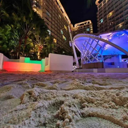 Cozy 1Br Cityview with Balcony and Near Airport