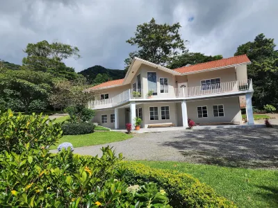 Coffee Estate Inn Hotels in Jaramillo