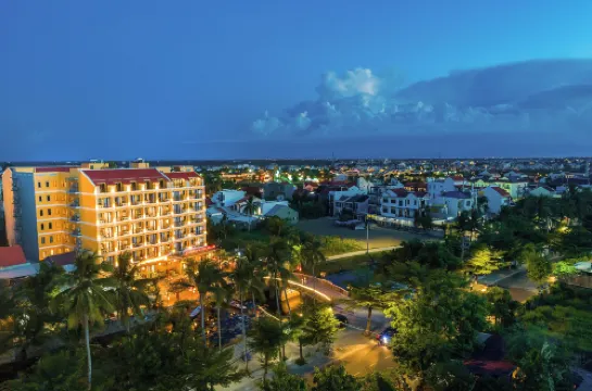 索魯納·安納姆 - 會安放鬆藝術