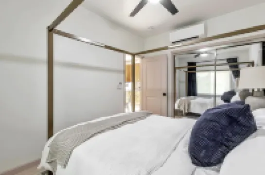 Cozy Broadstone Guesthouse Located Near Shops & Trails with AC, WiFi & Laundry!