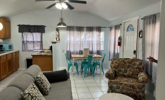 Nature Coast Inn and Cottages