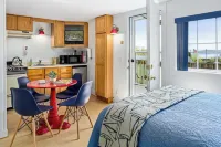 Seascape Motel & Cottages