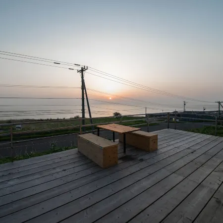 Sunny Side House