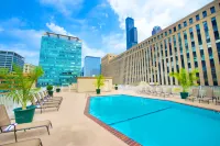 Holiday Inn & Suites CHICAGO-DOWNTOWN by IHG - Rooftop Pools