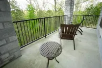 Branson's Great Rock Retreat