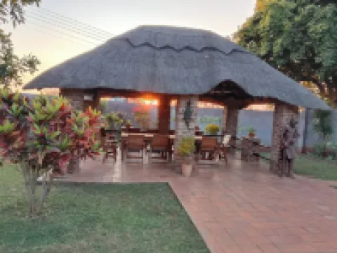 Room in Villa - Zambezi Family Lodge - Leopard Room