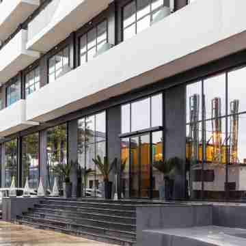 NOVA LUXE Hotel & Residences Hotel Exterior