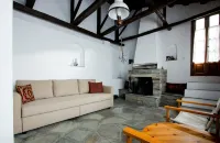 Secluded Cottage Guesthouse in the Mountains - balcony