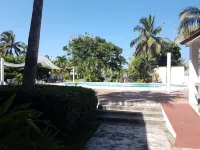 Hotel El Doral - Pools