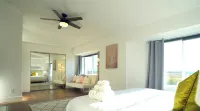 Stunning Waterfront 3BR Retreat in Discovery Bay