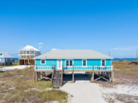 Steps to the beach! Gulf front! Water Views From All Sides!