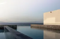 Horizon Luxury Seafront Villa - Villas