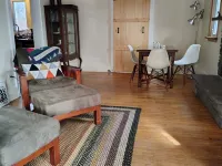 Cute 2-bedroom farmhouse in Trumansburg with WiFi Hotels in Ulysses
