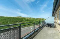 Wijde Blick 310 Apartment Near Callanstoog Beach - parking