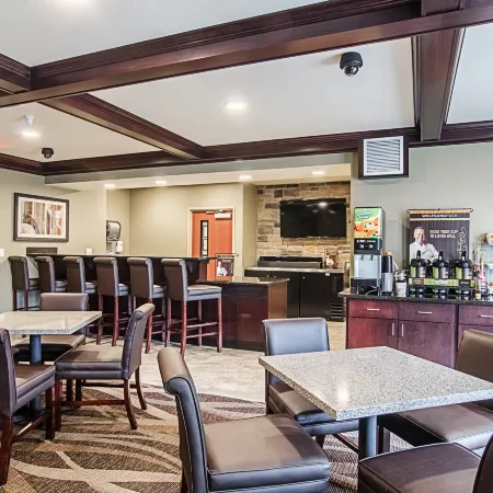 Cobblestone Inn & Suites - Guernsey