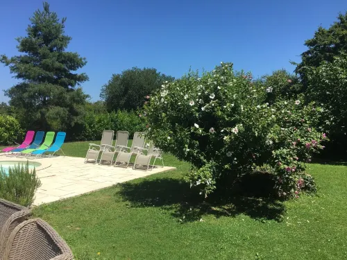 SPACIEUSE ET BELLE maison 4ch 4sdb, piscine privee, grand jardin Internet et TV