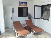 Secluded villa with own indoor & outside pool & mountain view