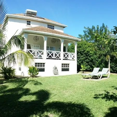 Luxury Villa St James,  4 bed 4 bath , Private Pool, fantastic sea views