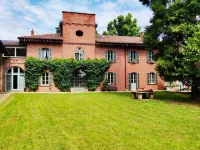 Intera Villa Storica di Charme con Piscina e Parco