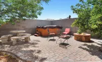 Spacious 4-bedroom house in phenomenal Rio Rancho with WiFi, AC