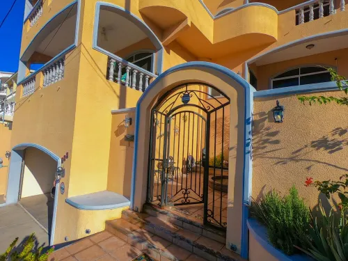 Luxurious Beach House