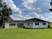 "WELCOME TO ARTHUR’S PLACE! IDEAL FOR LARGE GROUPS AND PET FRIENDLY