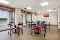 Red Roof Inn Staunton - Breakfast