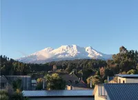 New 2023 Mountain View Chalet Hotels in Ohakune
